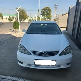 Toyota Camry 2005