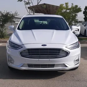 Ford Fusion 2020