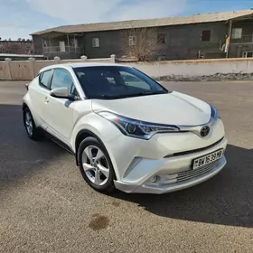 Toyota C-HR 2019