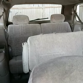 Toyota Sienna 1999