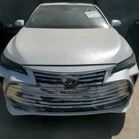 Toyota Avalon 2020