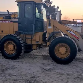 XCMG LW300F 2014