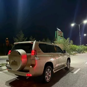 Toyota Land Cruiser Prado 2011