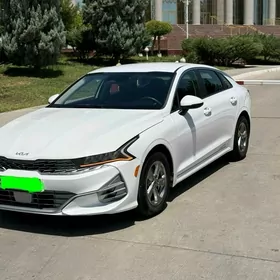 Kia K5 2021