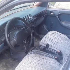 Opel Vectra 1990