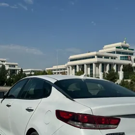 Kia Optima 2020