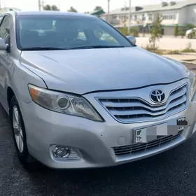 Toyota Camry 2011