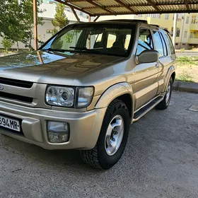 Infiniti QX4 2001
