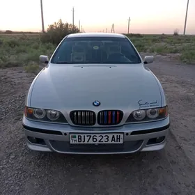 BMW E39 2000