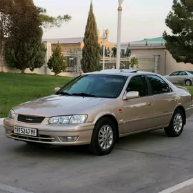 Toyota Camry 2001