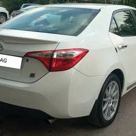 Toyota Corolla 2015