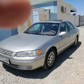 Toyota Camry 1998