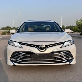Toyota Camry 2020