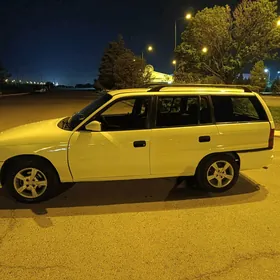 Opel Astra 1996