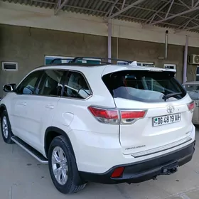 Toyota Highlander 2016
