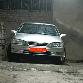 Toyota Camry 2001