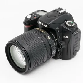 Nikon  D90