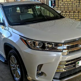 Toyota Highlander 2019