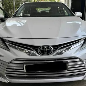 Toyota Camry 2023
