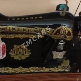 Швейная машинка бабочка