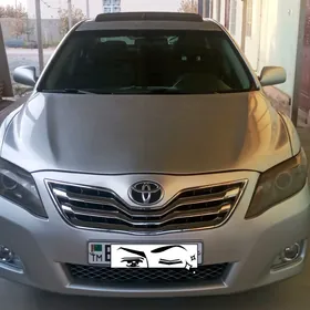 Toyota Camry 2010