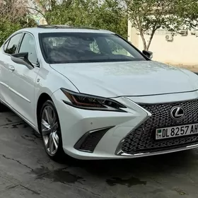 Lexus ES 350 2021