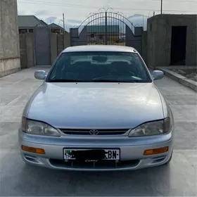 Toyota Camry 1995