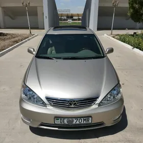 Toyota Camry 2004