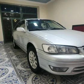 Toyota Camry 2000
