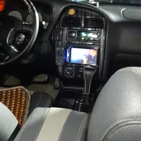 Nissan Pathfinder 1999