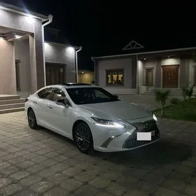 Lexus ES 350 2019