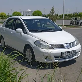 Nissan Versa 2010
