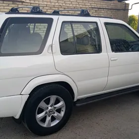 Nissan Pathfinder 2004