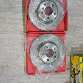 Tarmaznoý disk BMW F10 öňi