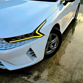 Kia K5 2021
