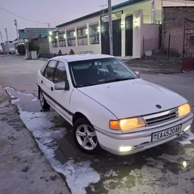 Opel Vectra 1992
