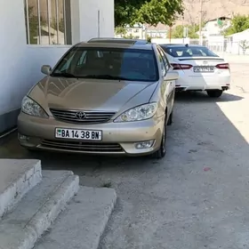 Toyota Camry 2005