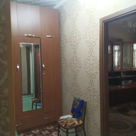 Продаю квартиру в учпункте