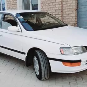 Toyota Corona 1995