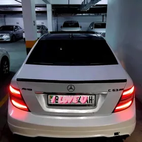 Mercedes-Benz C350 2012