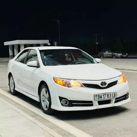Toyota Camry 2013