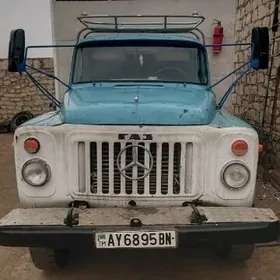 Gaz 53 1983