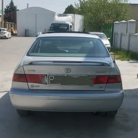 Toyota Camry 2000