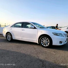 Toyota Camry 2010
