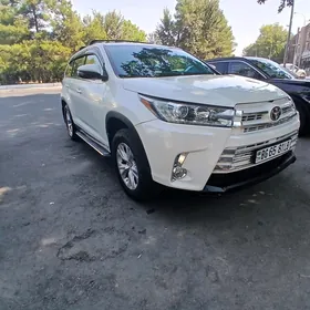 Toyota Highlander 2018