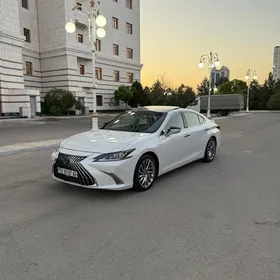 Lexus ES 350 2019