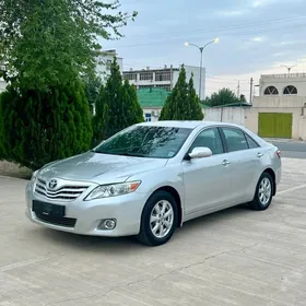 Toyota Camry 2010