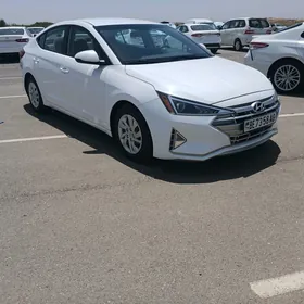 Hyundai Elantra 2019