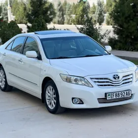 Toyota Camry 2011