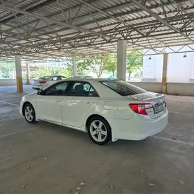 Toyota Camry 2012